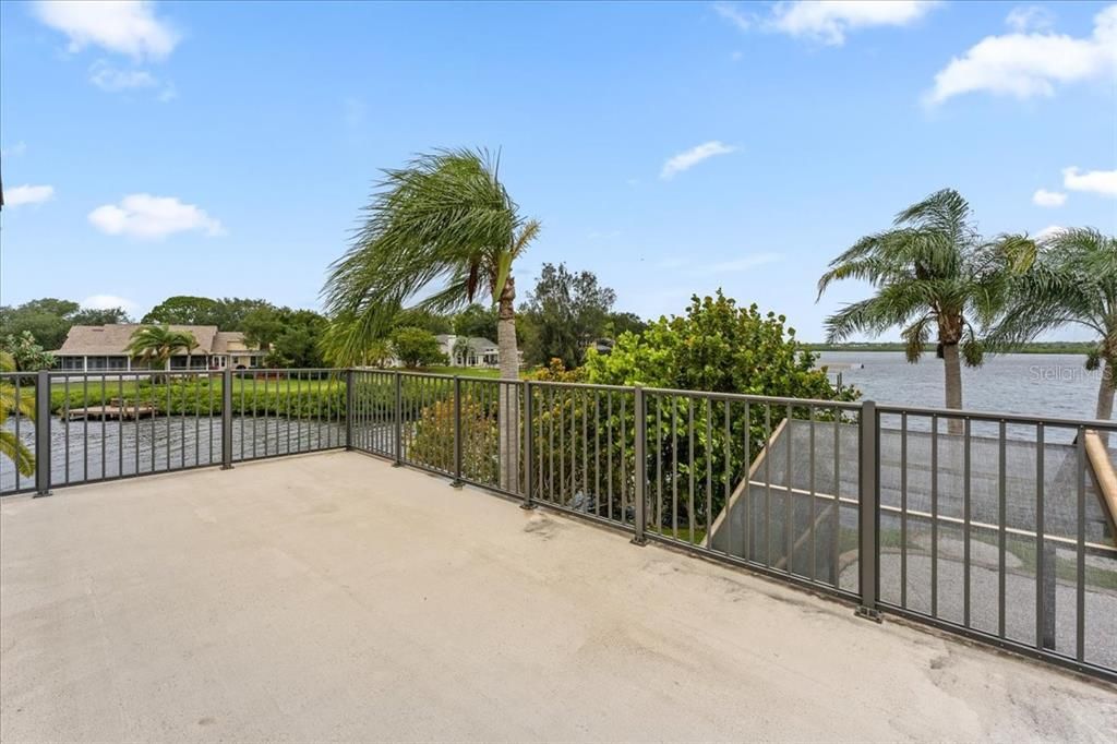 For Sale: $1,695,000 (5 beds, 4 baths, 4558 Square Feet)