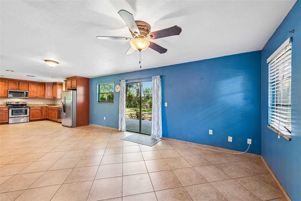 En Venta: $512,900 (3 camas, 2 baños, 1461 Pies cuadrados)