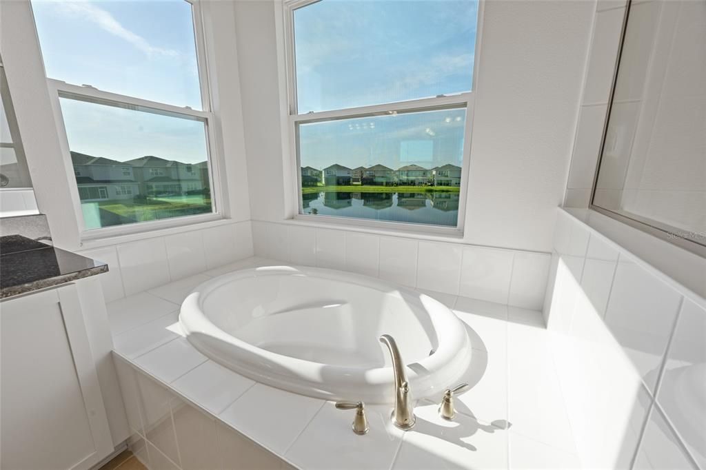For Sale: $599,000 (5 beds, 4 baths, 3251 Square Feet)