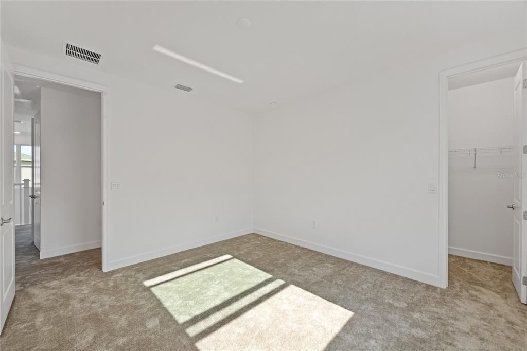 For Sale: $599,000 (5 beds, 4 baths, 3251 Square Feet)