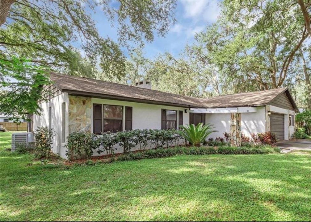 For Sale: $365,000 (3 beds, 2 baths, 1812 Square Feet)