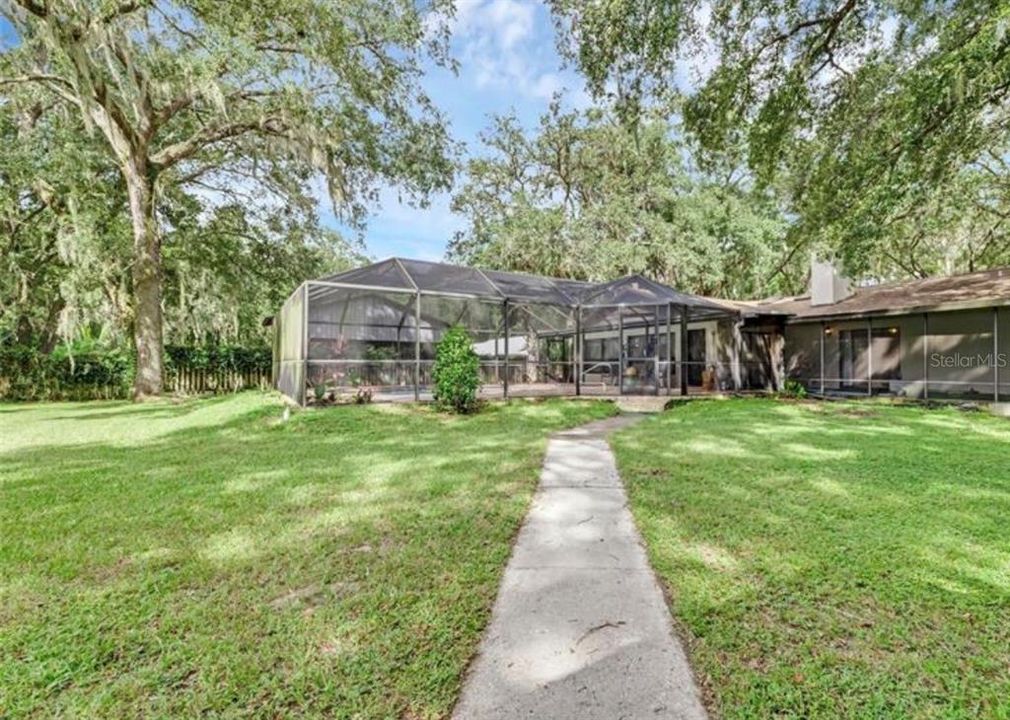 For Sale: $365,000 (3 beds, 2 baths, 1812 Square Feet)