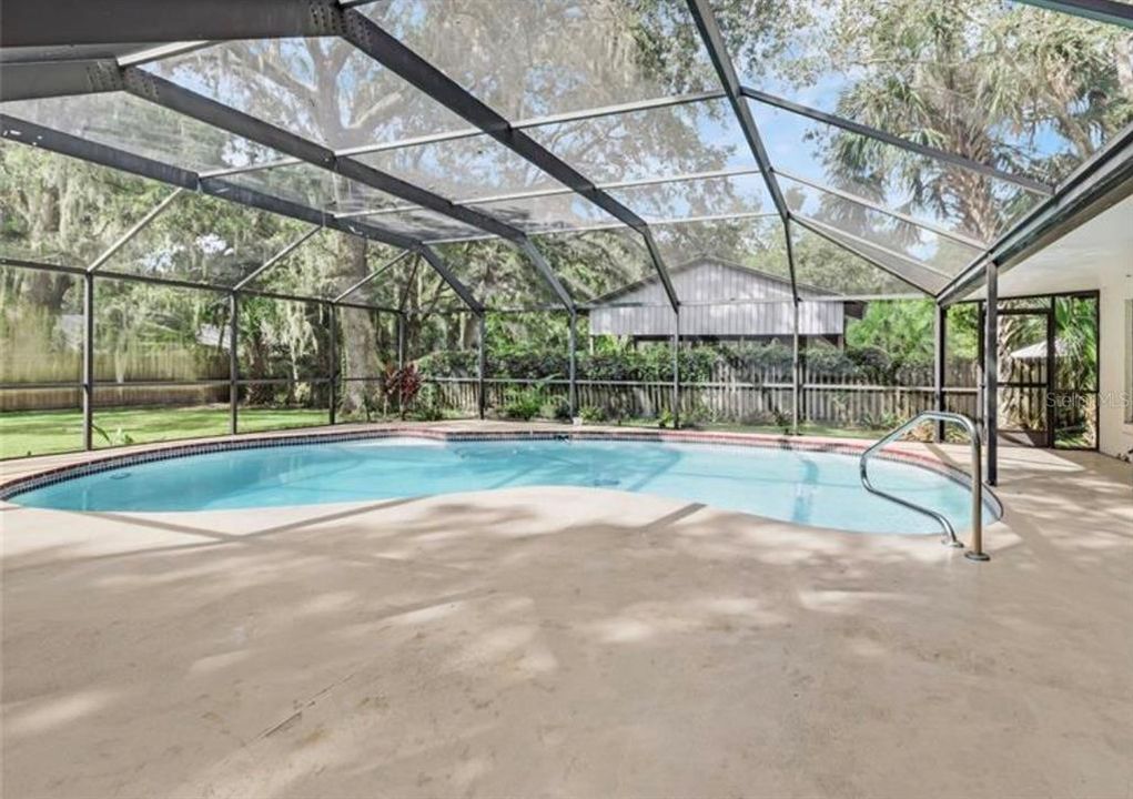 For Sale: $365,000 (3 beds, 2 baths, 1812 Square Feet)