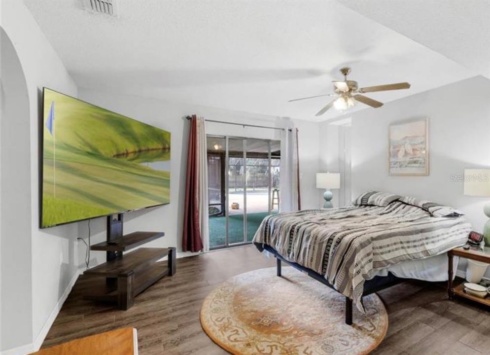 For Sale: $365,000 (3 beds, 2 baths, 1812 Square Feet)