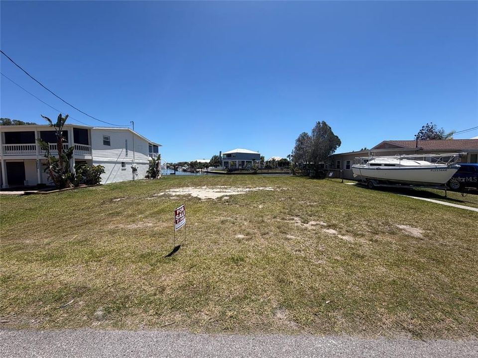 For Sale: $249,900 (0.14 acres)