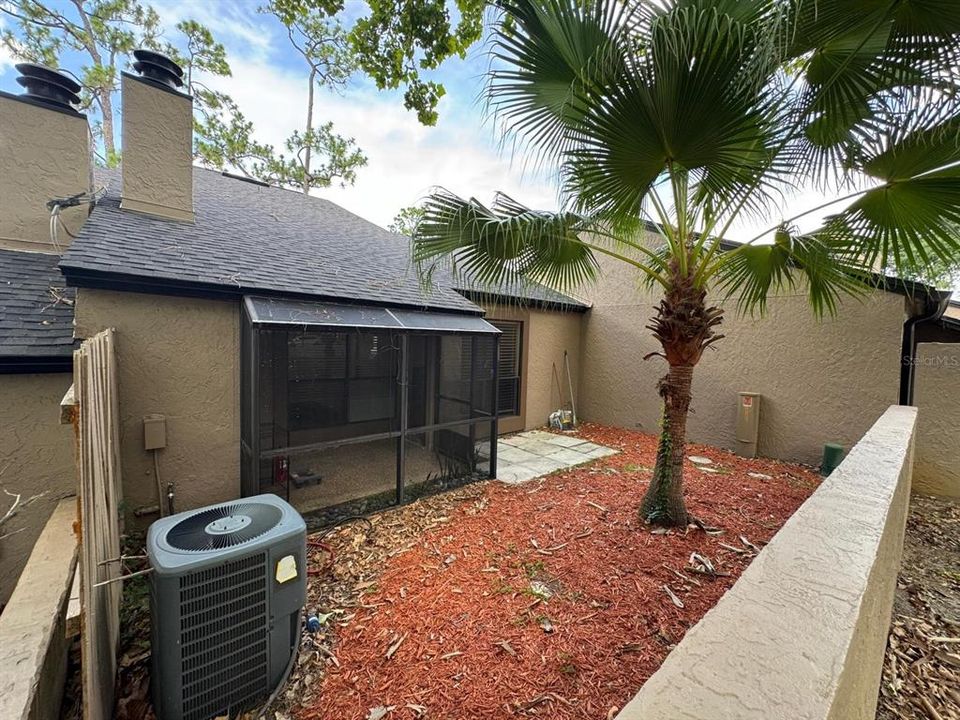 For Sale: $245,000 (2 beds, 2 baths, 1199 Square Feet)