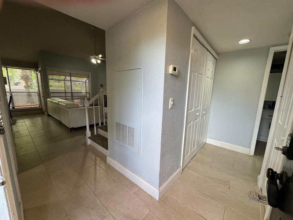 For Sale: $245,000 (2 beds, 2 baths, 1199 Square Feet)