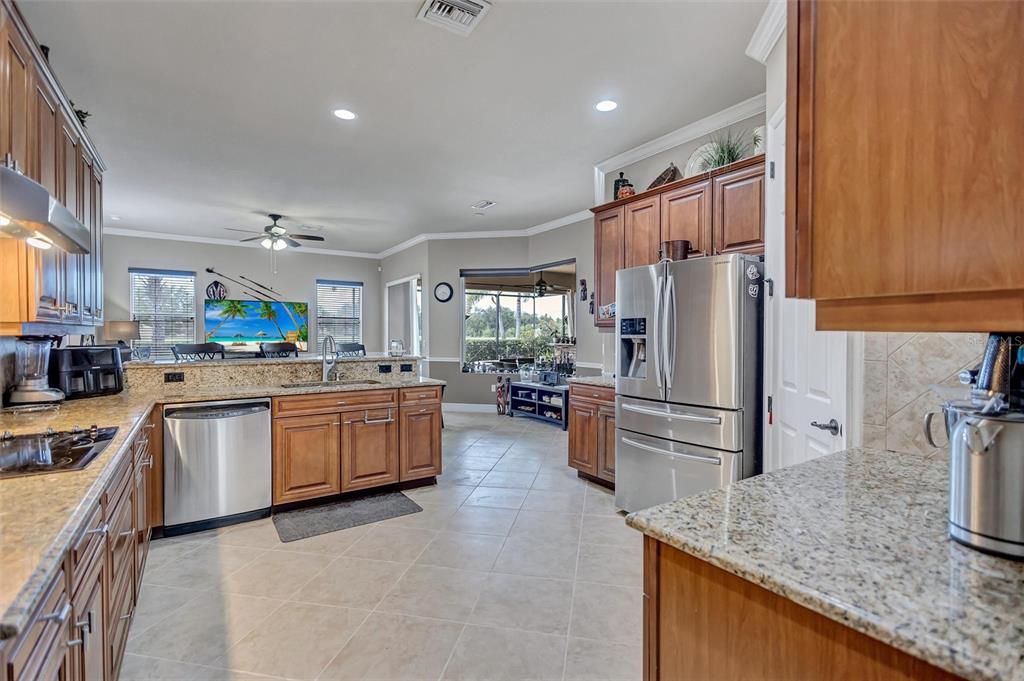 For Sale: $1,200,000 (5 beds, 3 baths, 2929 Square Feet)