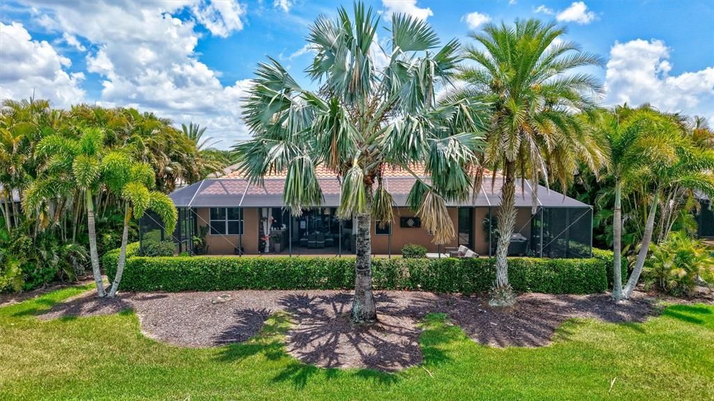 For Sale: $1,200,000 (5 beds, 3 baths, 2929 Square Feet)