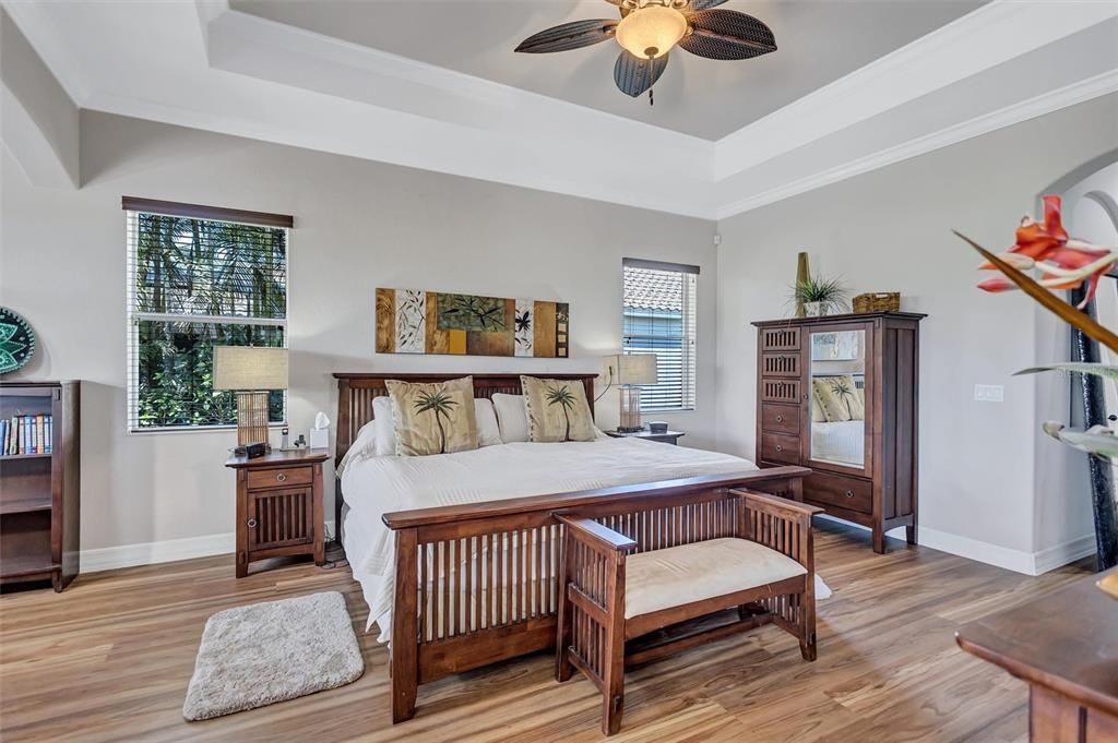 For Sale: $1,200,000 (5 beds, 3 baths, 2929 Square Feet)