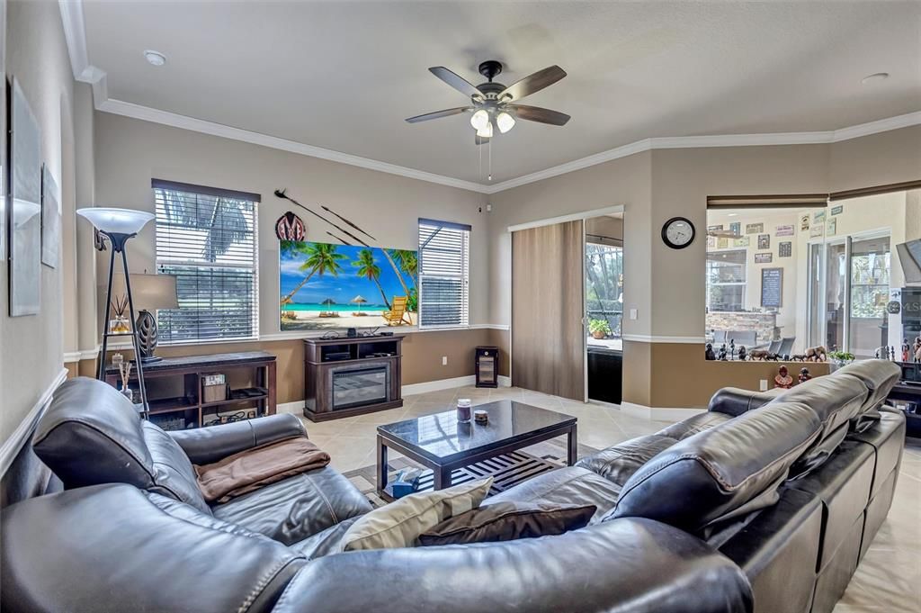 For Sale: $1,200,000 (5 beds, 3 baths, 2929 Square Feet)