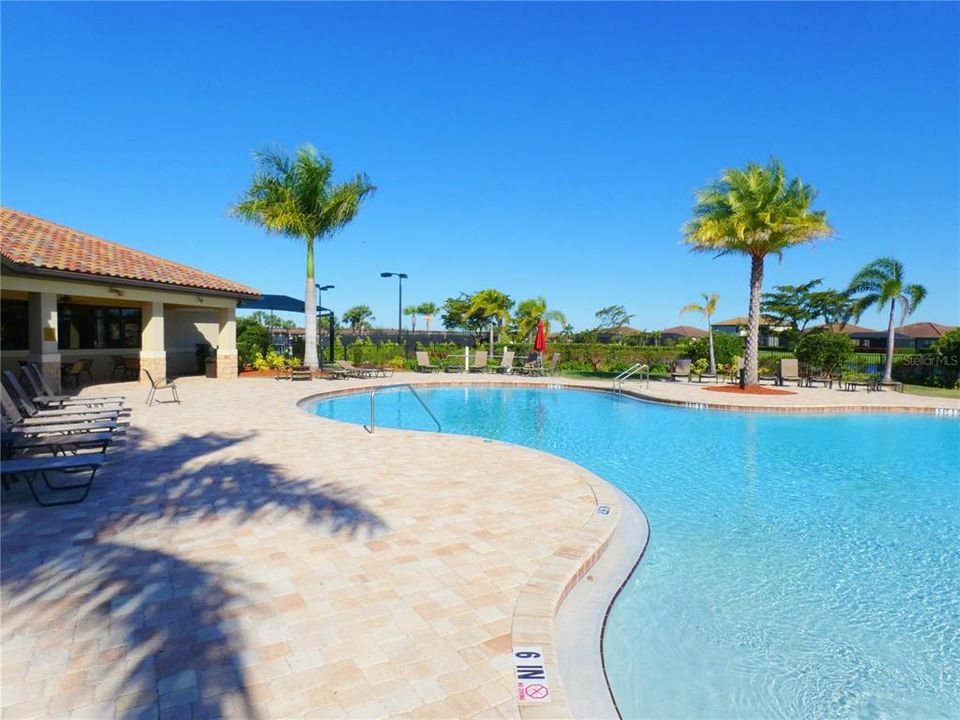 For Sale: $1,200,000 (5 beds, 3 baths, 2929 Square Feet)