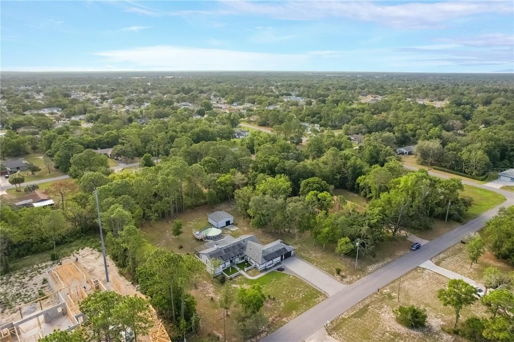 En Venta: $575,000 (3 camas, 3 baños, 2450 Pies cuadrados)