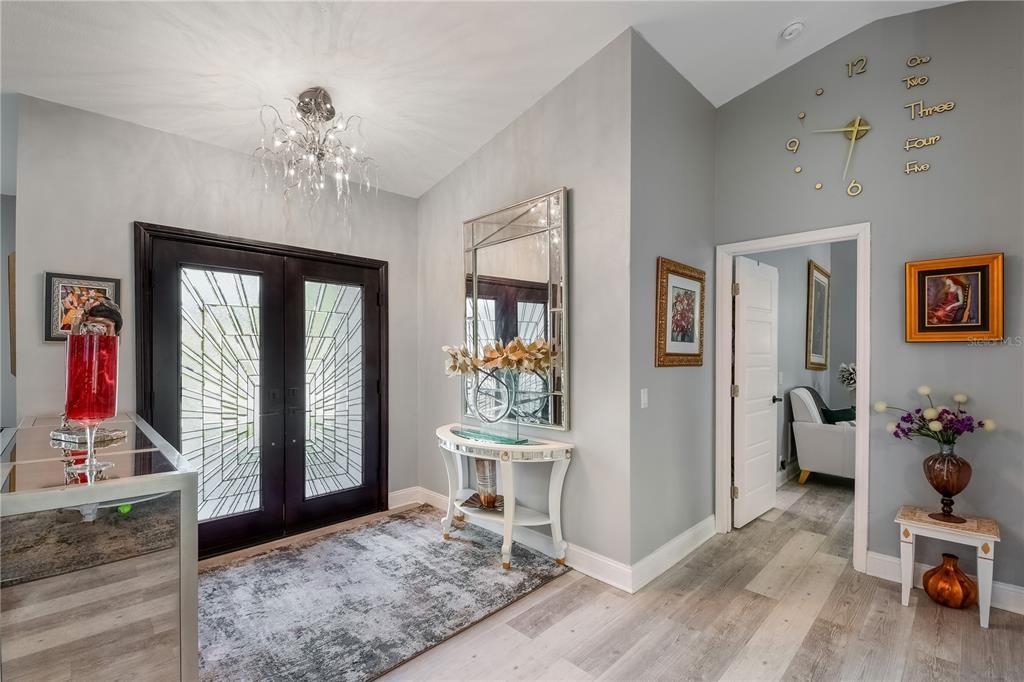 En Venta: $575,000 (3 camas, 3 baños, 2450 Pies cuadrados)