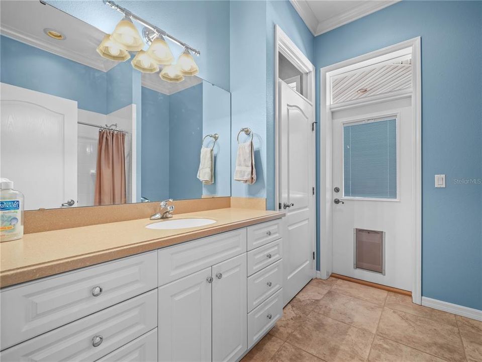 For Sale: $799,000 (3 beds, 3 baths, 2940 Square Feet)