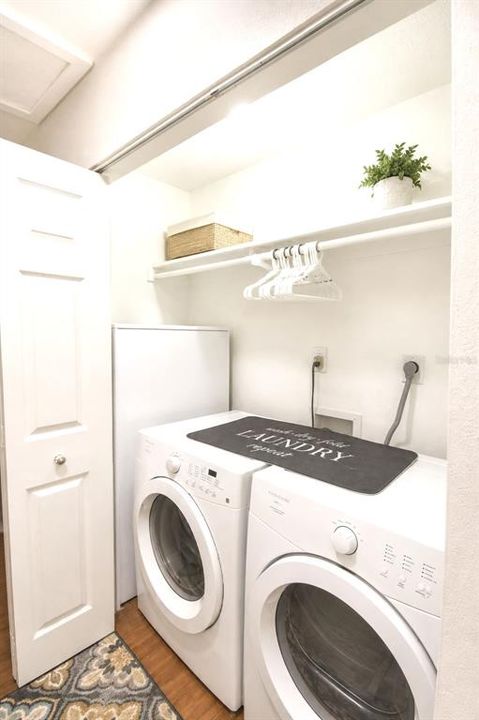 For Sale: $225,000 (2 beds, 1 baths, 1080 Square Feet)