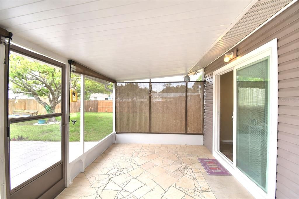 For Sale: $225,000 (2 beds, 1 baths, 1080 Square Feet)
