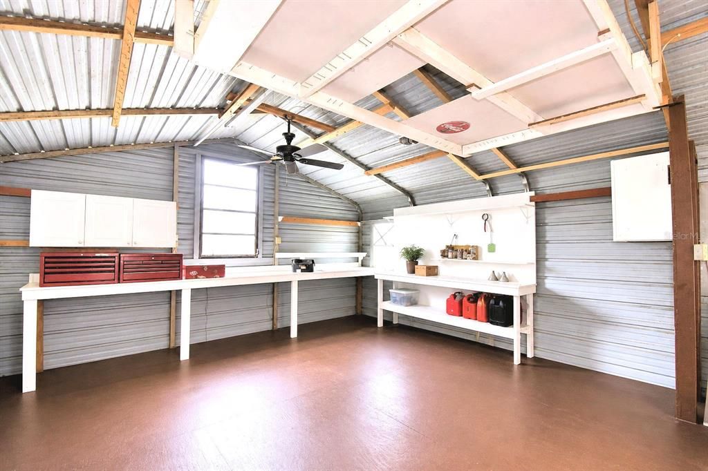 For Sale: $225,000 (2 beds, 1 baths, 1080 Square Feet)