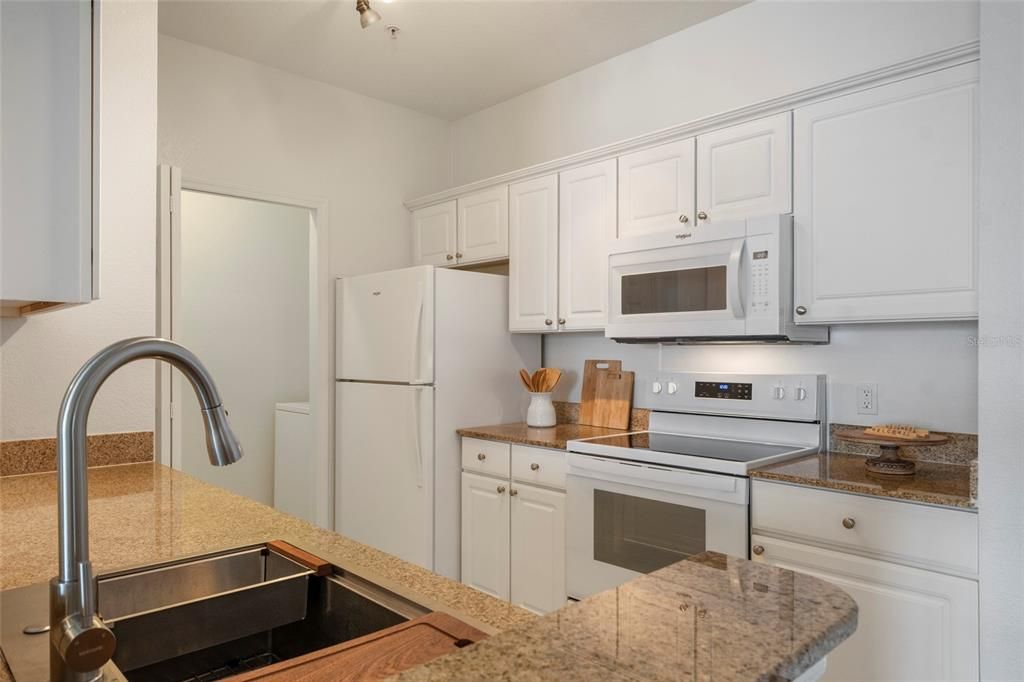 For Sale: $297,900 (3 beds, 2 baths, 1453 Square Feet)