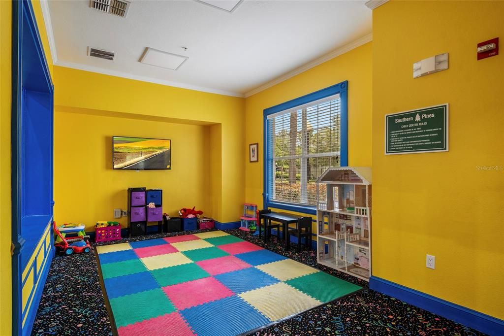 For Sale: $297,900 (3 beds, 2 baths, 1453 Square Feet)