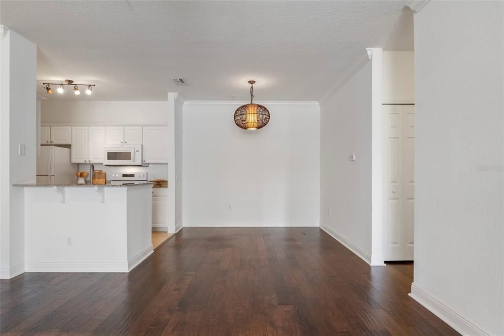For Sale: $297,900 (3 beds, 2 baths, 1453 Square Feet)