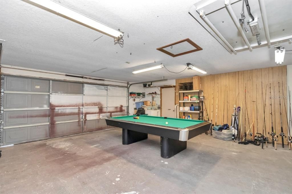 For Sale: $385,900 (3 beds, 3 baths, 1972 Square Feet)