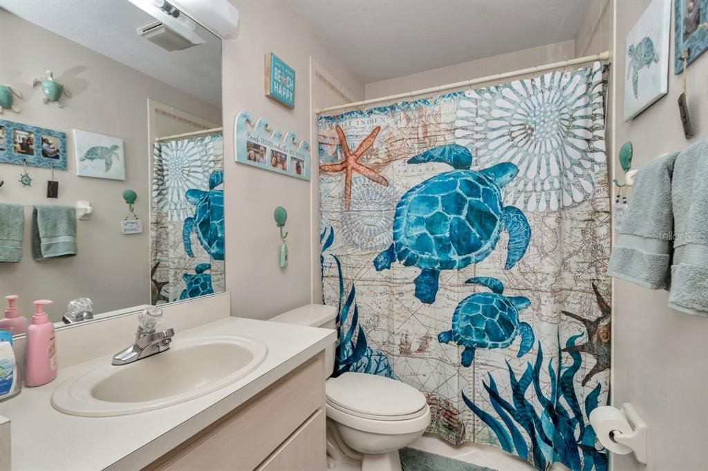 For Sale: $385,900 (3 beds, 3 baths, 1972 Square Feet)
