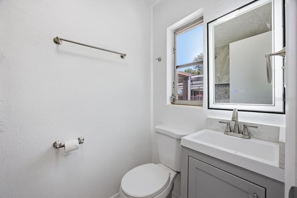 Activo con contrato: $450,000 (3 camas, 2 baños, 1380 Pies cuadrados)