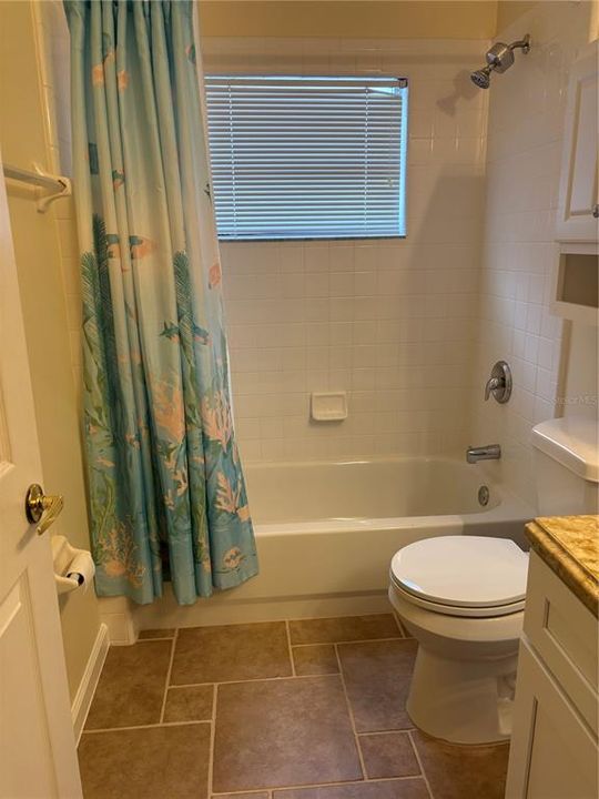 For Rent: $2,350 (3 beds, 2 baths, 1559 Square Feet)