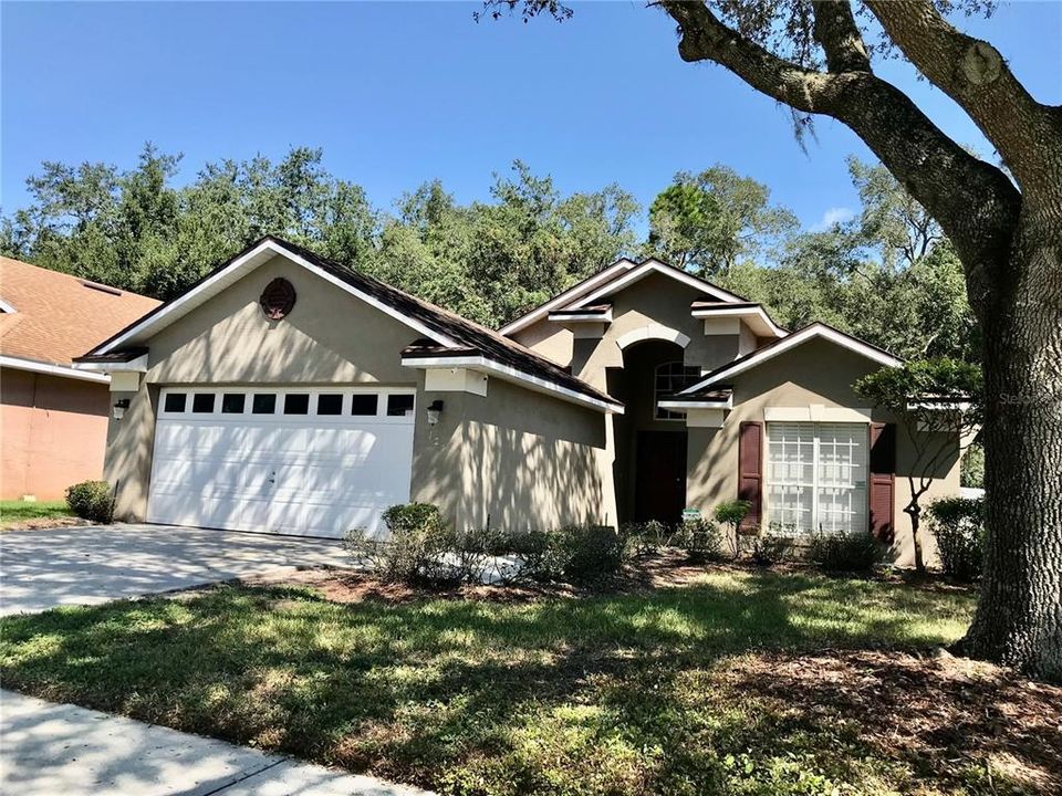 For Rent: $2,350 (3 beds, 2 baths, 1559 Square Feet)