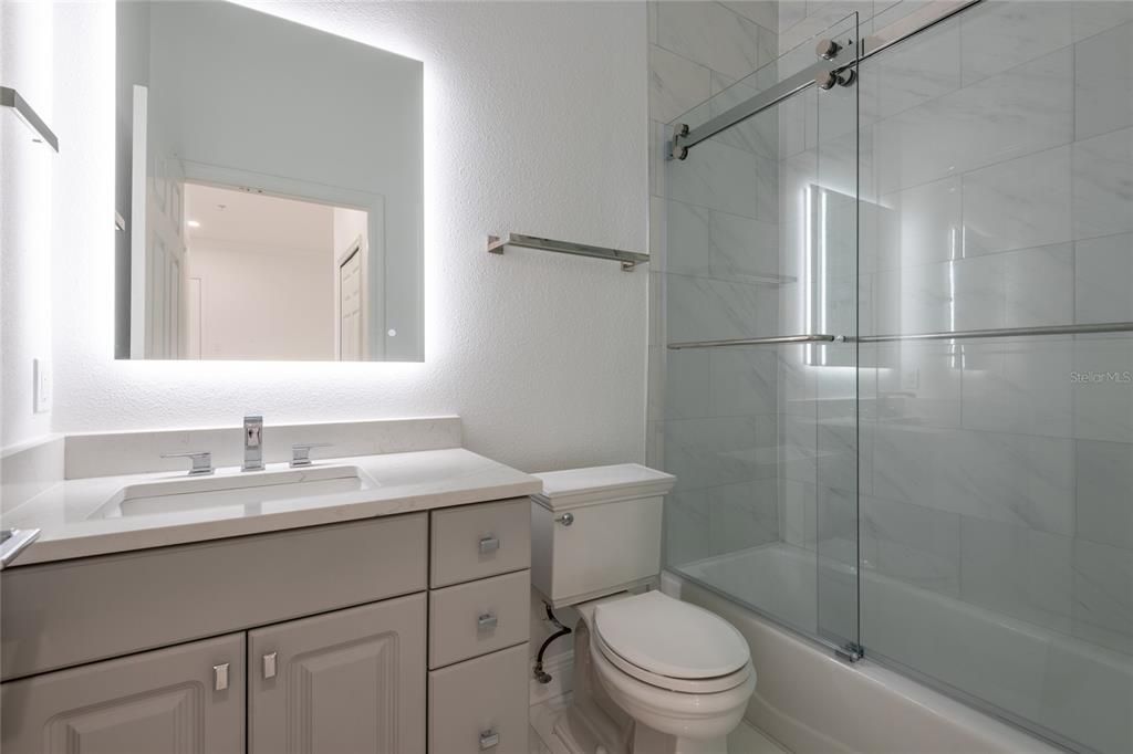 For Sale: $295,000 (2 beds, 2 baths, 1128 Square Feet)