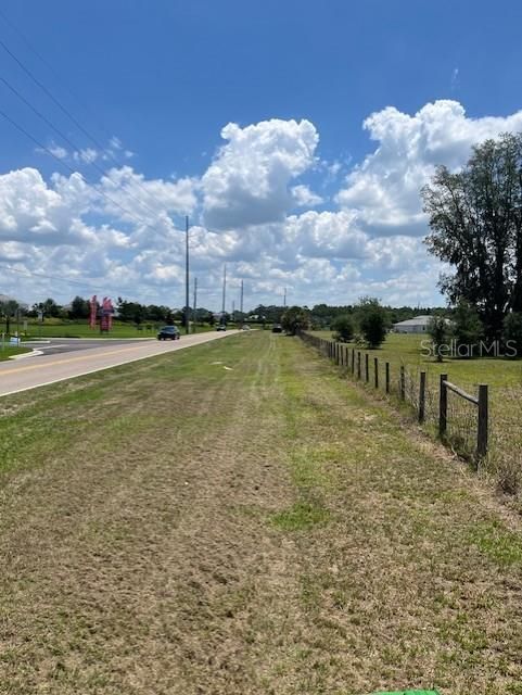 На продажу: $775,000 (2.50 acres)