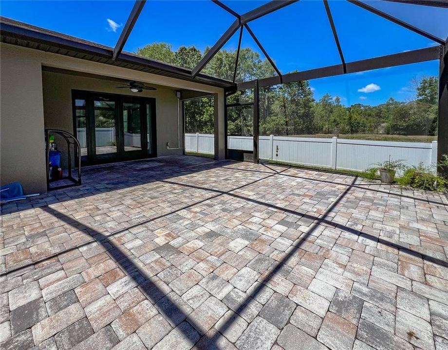 For Sale: $495,000 (4 beds, 3 baths, 2490 Square Feet)
