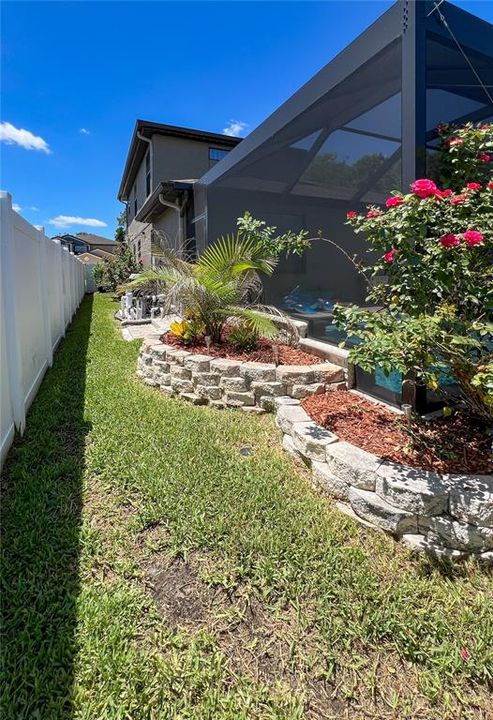 For Sale: $495,000 (4 beds, 3 baths, 2490 Square Feet)