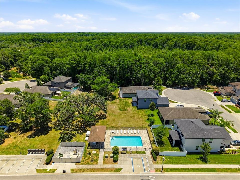 For Sale: $495,000 (4 beds, 3 baths, 2490 Square Feet)