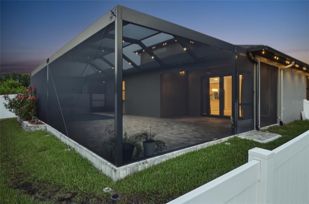 For Sale: $495,000 (4 beds, 3 baths, 2490 Square Feet)