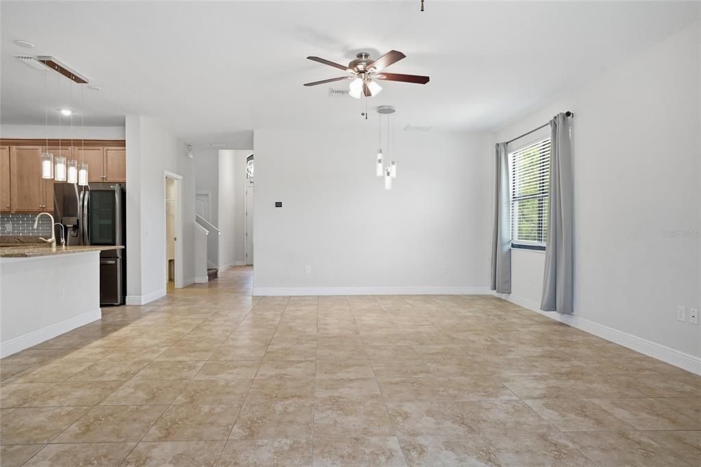 For Sale: $495,000 (4 beds, 3 baths, 2490 Square Feet)