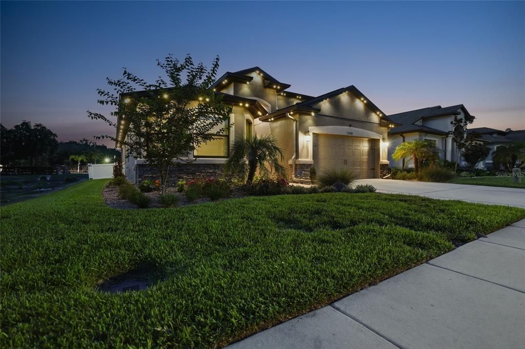 For Sale: $495,000 (4 beds, 3 baths, 2490 Square Feet)