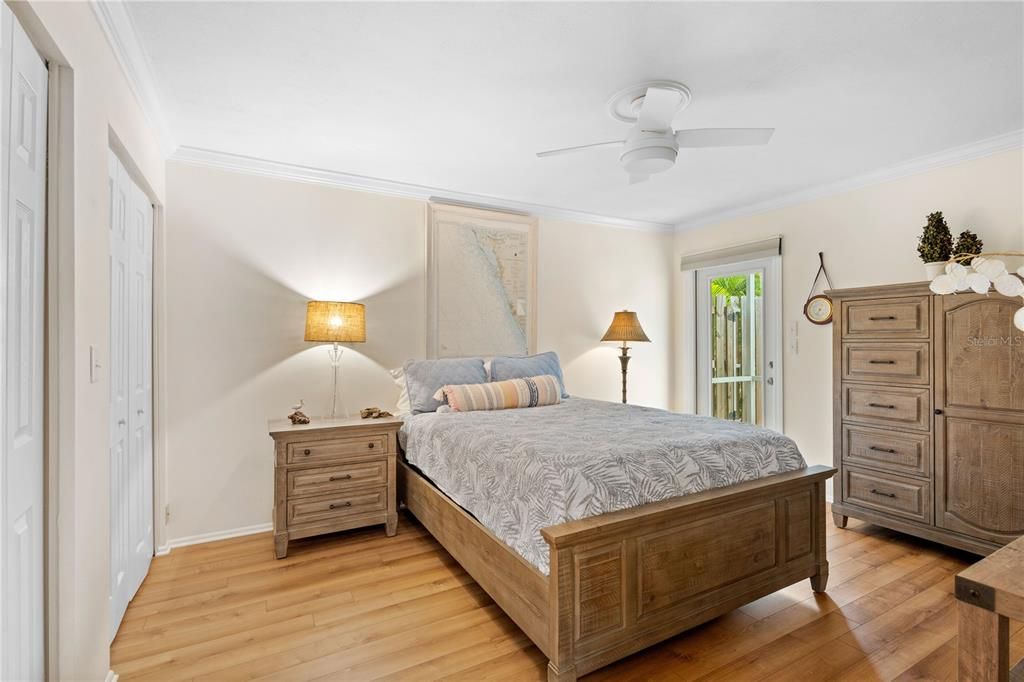 For Sale: $550,000 (3 beds, 2 baths, 2025 Square Feet)