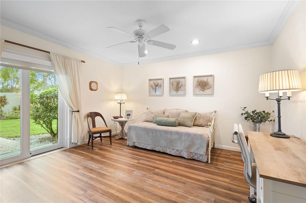 For Sale: $550,000 (3 beds, 2 baths, 2025 Square Feet)