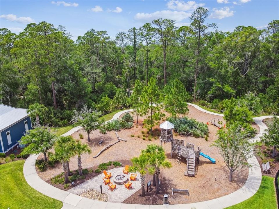 For Sale: $600,000 (4 beds, 3 baths, 2572 Square Feet)