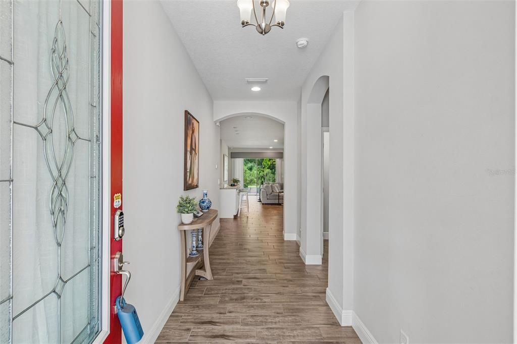 For Sale: $600,000 (4 beds, 3 baths, 2572 Square Feet)