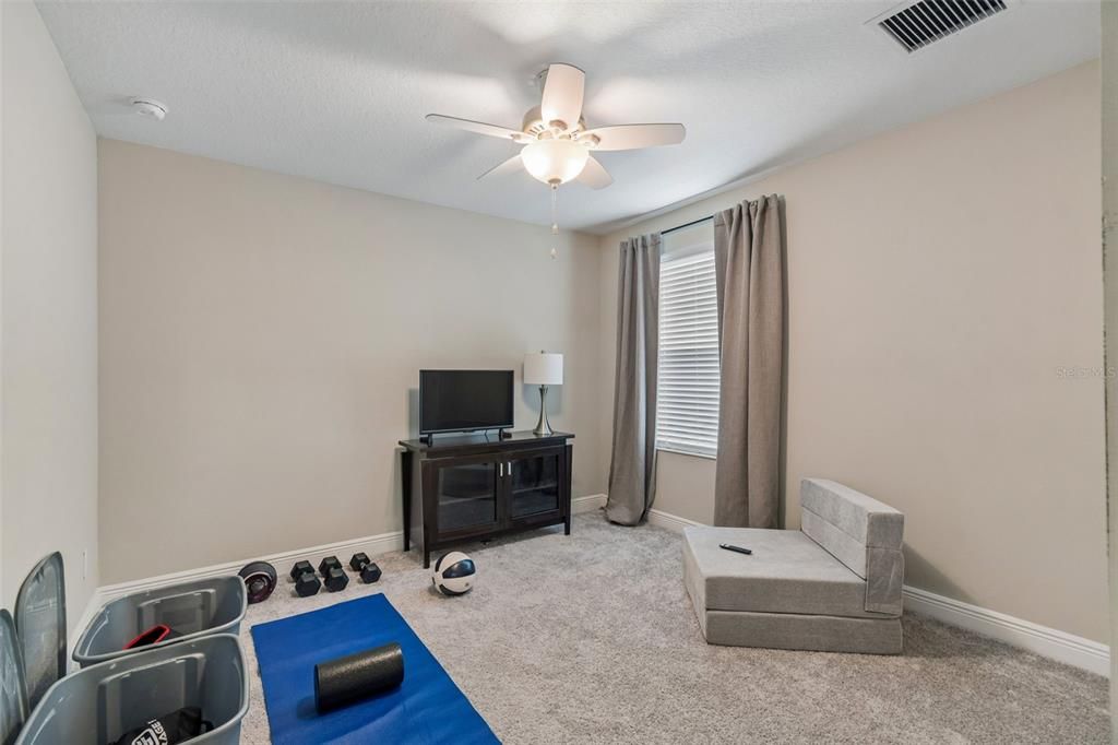 For Sale: $600,000 (4 beds, 3 baths, 2572 Square Feet)