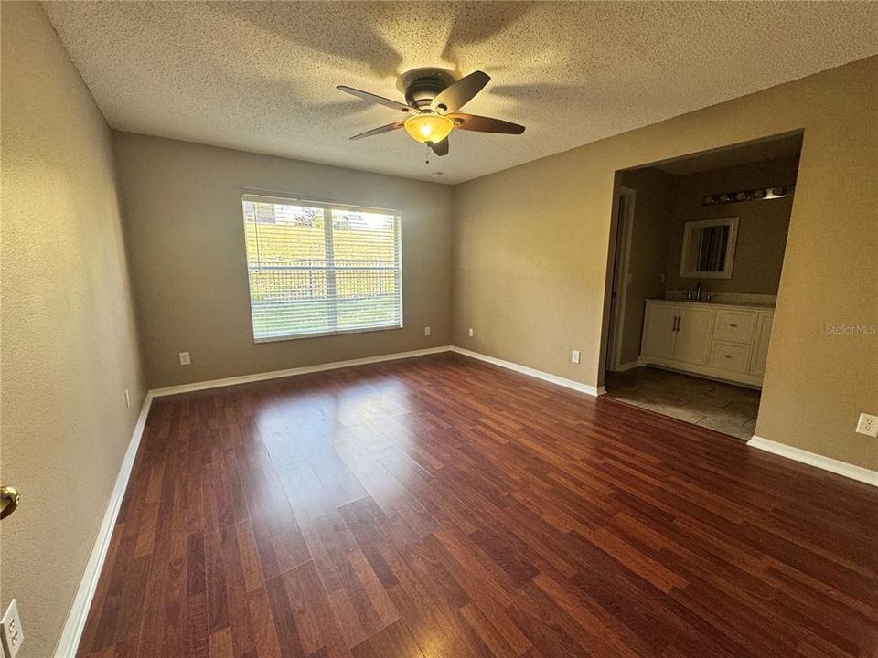 For Rent: $2,100 (3 beds, 2 baths, 1536 Square Feet)