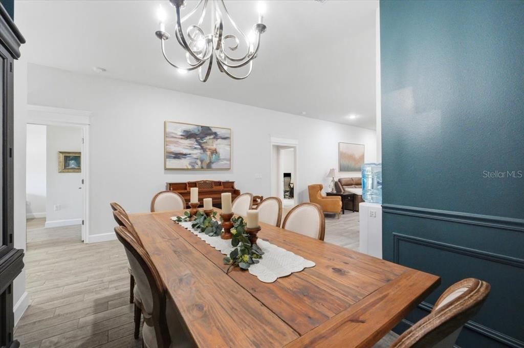 : $475,000 (4 beds, 3 baths, 2204 Square Feet)