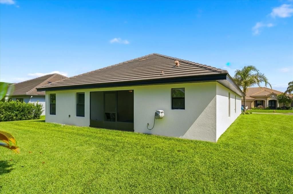 : $475,000 (4 beds, 3 baths, 2204 Square Feet)