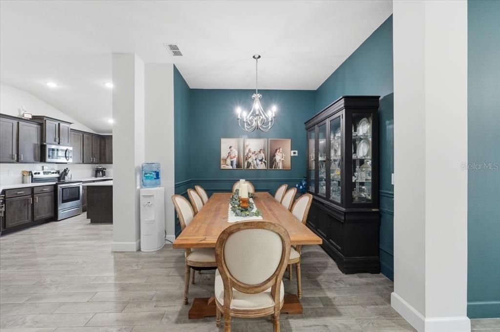 : $475,000 (4 beds, 3 baths, 2204 Square Feet)