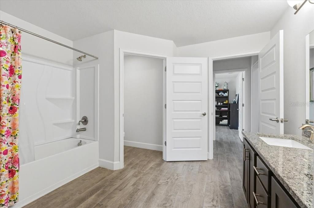 : $475,000 (4 beds, 3 baths, 2204 Square Feet)