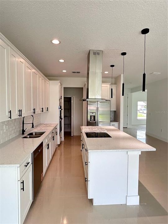 For Sale: $419,990 (3 beds, 3 baths, 1968 Square Feet)
