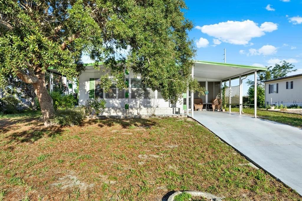 For Sale: $129,000 (2 beds, 2 baths, 912 Square Feet)